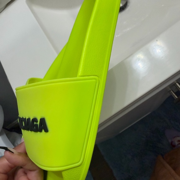 Balenciaga Rubber Slides - Picture 6 of 13